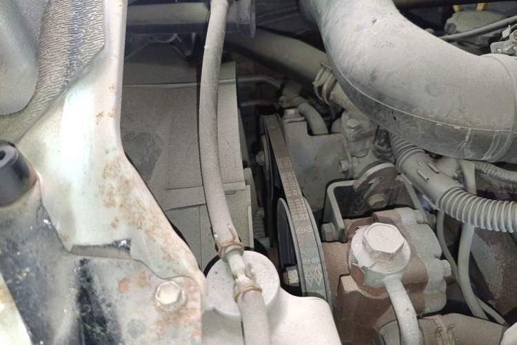 Used Jinbei Hiace  Engine Bay Right