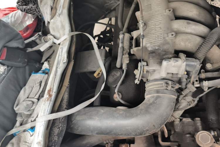 Used Jinbei Hiace  Engine Bay Right