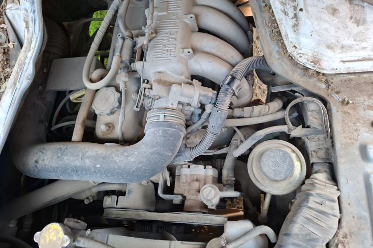 Used Jinbei Hiace  Engine Bay