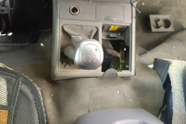 Used Jinbei Hiace  Gear Lever