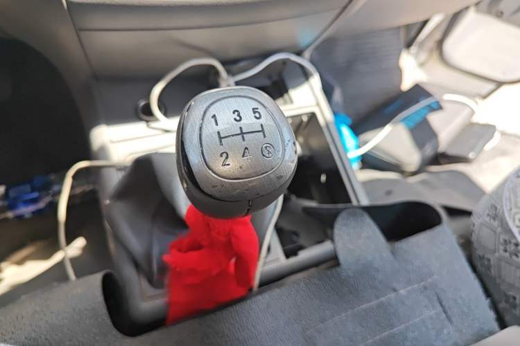 Used Jinbei Hiace  Gear Lever