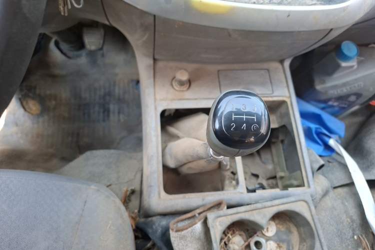 Used Jinbei Hiace  Gear Lever