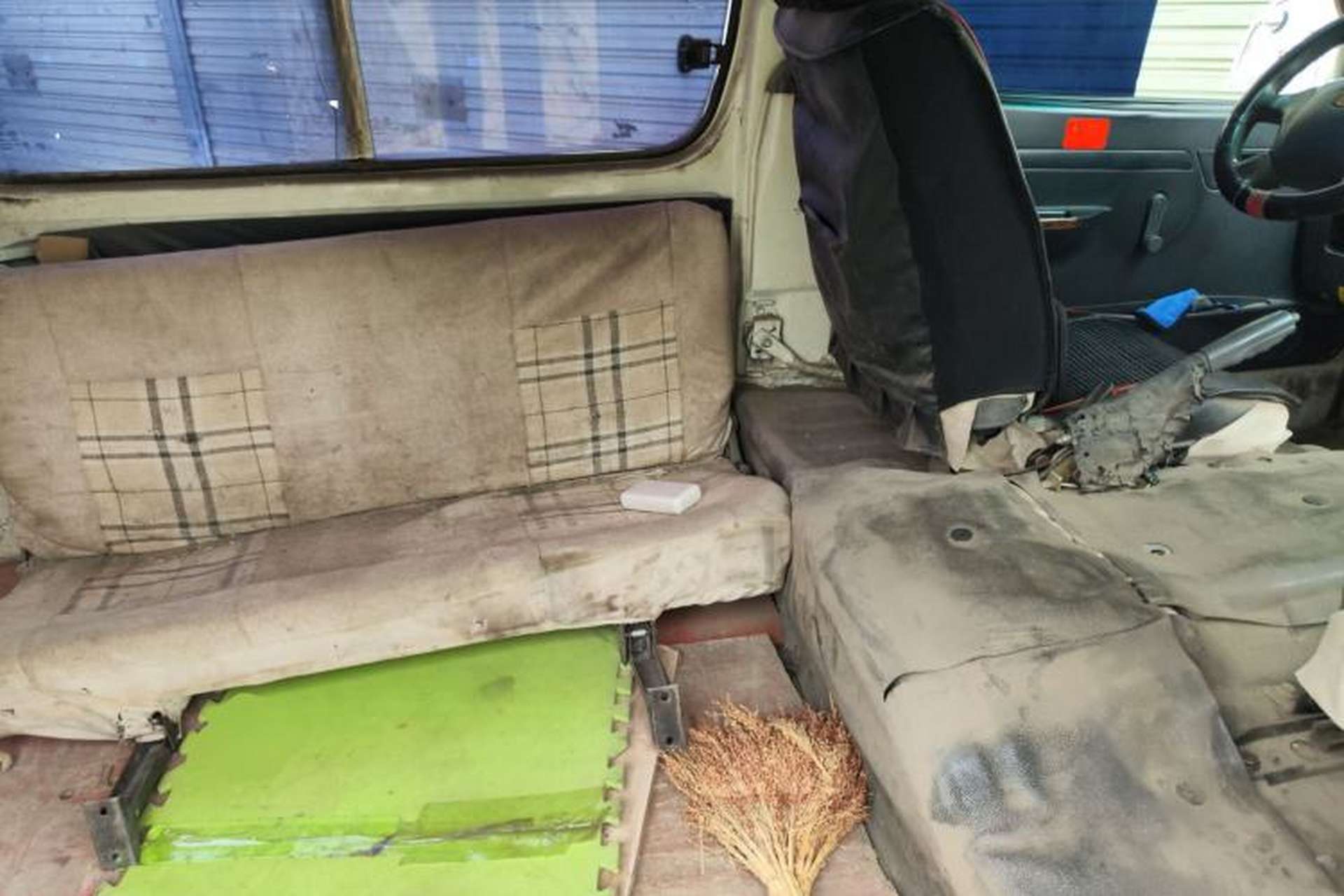 Used Jinbei Hiace  Left Rear Seat
