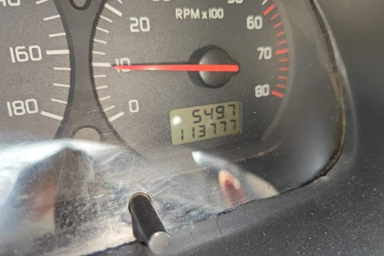 Used Jinbei Hiace  Odometer Close Up