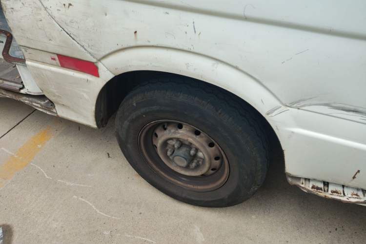 Used Jinbei Hiace  Right Front Wheel Hub