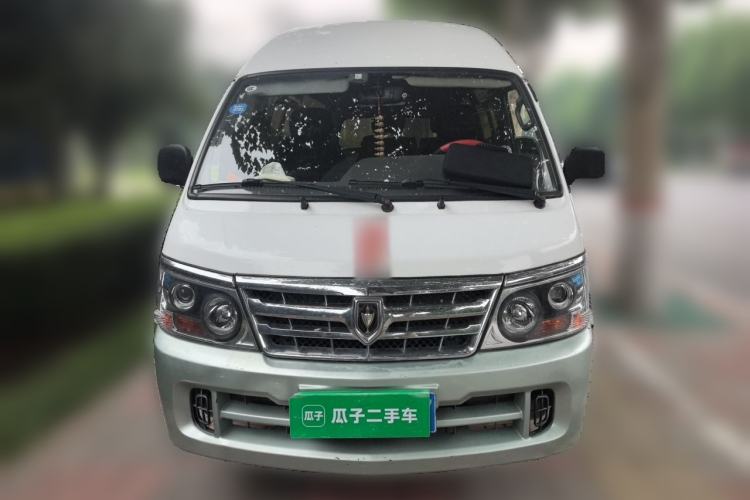 Used Jinbei Hiace 2018 2.0L Fifth-Generation Express Deluxe Extended High-Roof 6-Seater V19S Front
