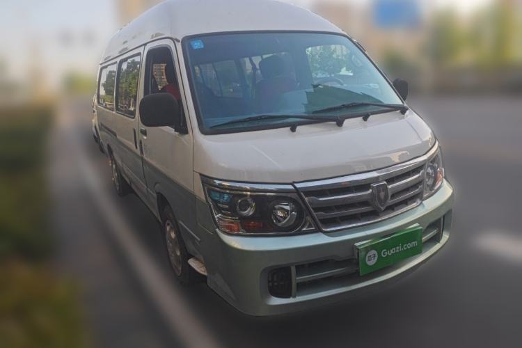 Used Jinbei Hiace 2018 2.0L Fifth-Generation Express Deluxe Extended High-Roof 6-Seater V19S Front Right 45 Deg