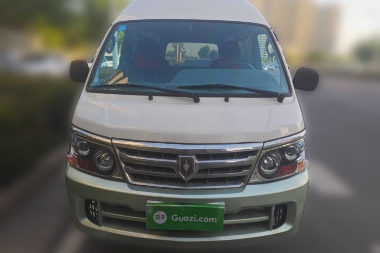 Used Jinbei Hiace 2018 2.0L Fifth-Generation Express Deluxe Extended High-Roof 6-Seater V19S Front