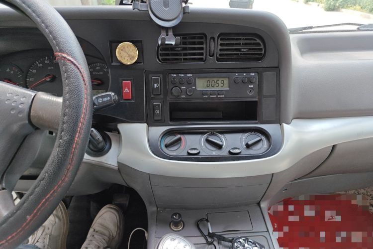 Used Jinbei Hiace 2018 2.0L Fifth-Generation Kuaiyunwang Luxury Standard Top 10-Seater 4G19 Audio And AC Panel