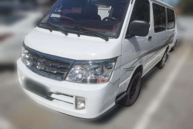 Used Jinbei Hiace 2018 2.0L Fifth-Generation Kuaiyunwang Deluxe Standard Top 10-Seater 4G21C