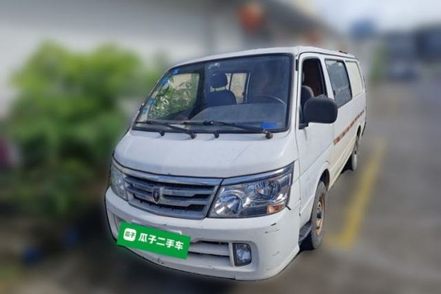 Used Jinbei Hiace 2018 2.0L Fifth-Generation Box Truck Standard Roof 2 Seats 4G21C