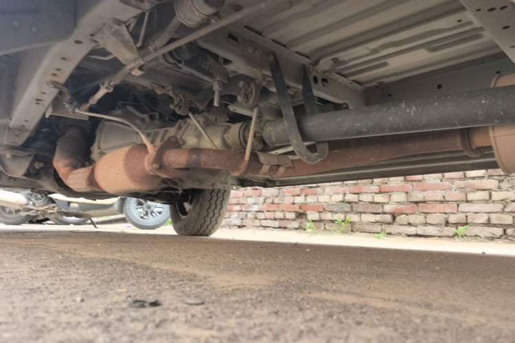 Used Jinbei Hiace 2018 2.0L Fifth-Generation Kuaiyun Luxury Standard Top 6-Seater V19S Chassis Rear Left