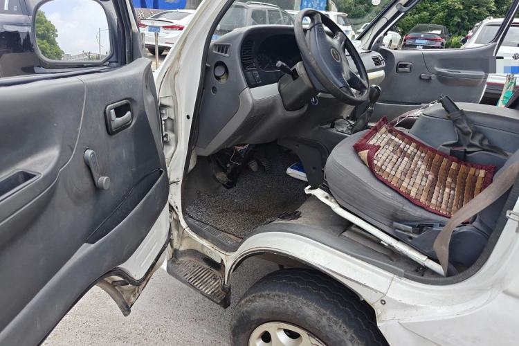 Used Jinbei Hiace 2018 2.0L Fifth-Generation Kuaiyun Luxury Standard Top 6-Seater V19S Driver Seat