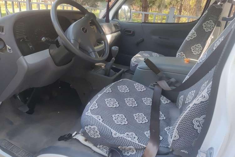 Used Jinbei Hiace 2018 2.0L Fifth-Generation Kuaiyunwang Deluxe Standard Top 10-Seater 4G21C Driver Seat