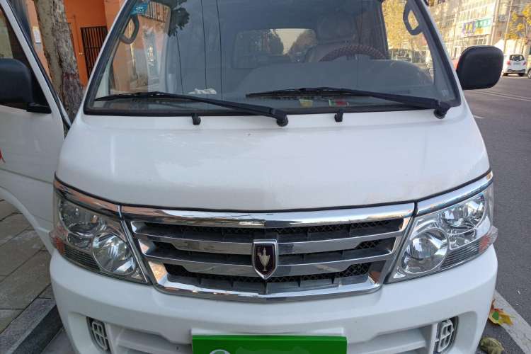 Used Jinbei Hiace 2018 2.0L Fifth-Generation Kuaiyun Standard Version Standard Roof 6 Seats V19S Engine Bay