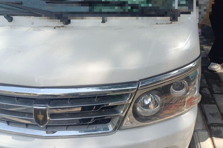 Used Jinbei Hiace 2018 2.0L Fifth-Generation Box Truck Standard Roof 2 Seats 4G19 Engine Bay Left