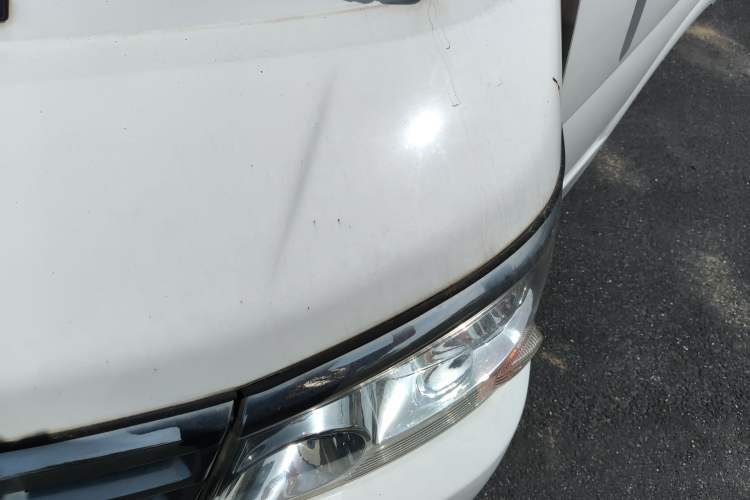 Used Jinbei Hiace 2018 2.0L Fifth-Generation Kuaiyun Luxury Standard Top 6-Seater V19S Engine Bay Left