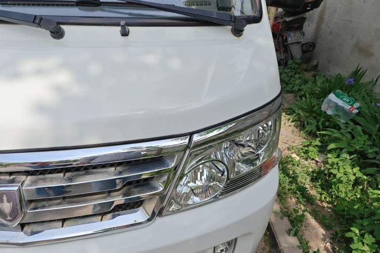 Used Jinbei Hiace 2018 2.0L Fifth-Generation Kuaiyunwang Luxury Standard Top 10-Seater 4G19 Engine Bay Left