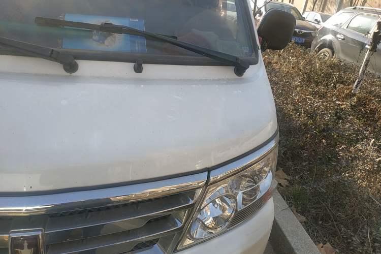 Used Jinbei Hiace 2018 2.0L Fifth-Generation Kuaiyun Standard Version Standard Roof 6 Seats V19S Engine Bay Left
