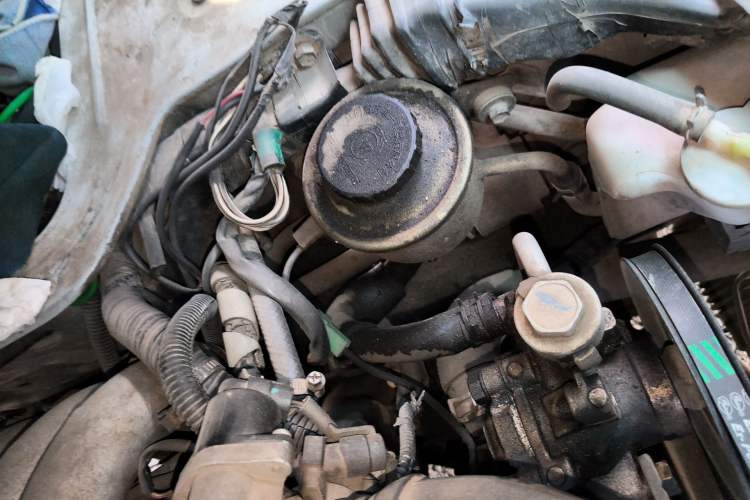 Used Jinbei Hiace  Engine Bay Right