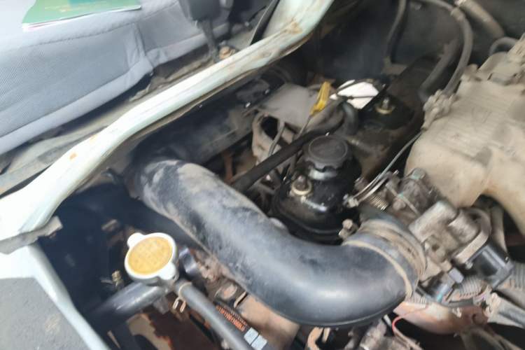 Used Jinbei Hiace  Engine Bay Right