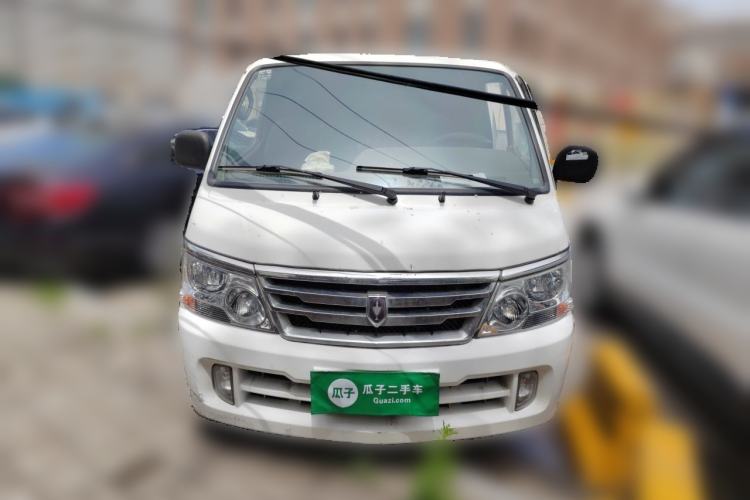 Used Jinbei Hiace 2018 2.0L Fifth-Generation Box Truck Standard Roof 2 Seats 4G19 Front