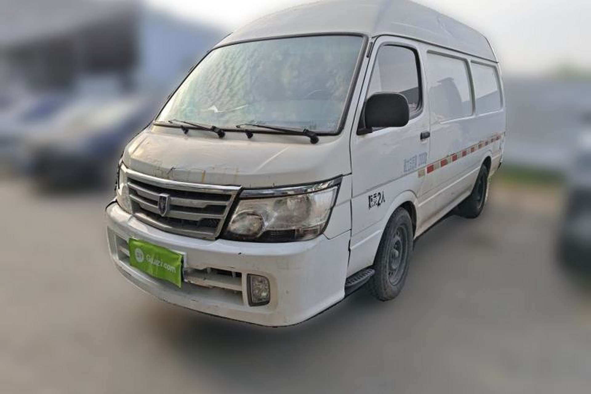 Used Jinbei Hiace 2018 2.0L Fifth-Generation Box Truck Standard Roof 2 Seats 4G19 Front Left 45 Deg