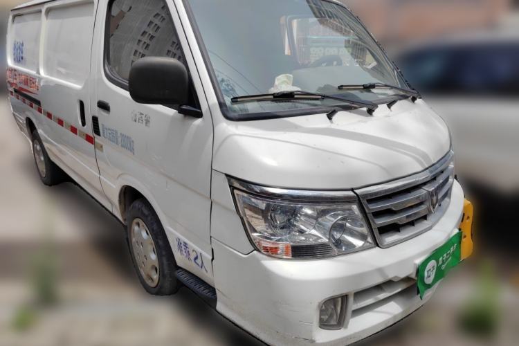 Used Jinbei Hiace 2018 2.0L Fifth-Generation Box Truck Standard Roof 2 Seats 4G19 Front Right 45 Deg