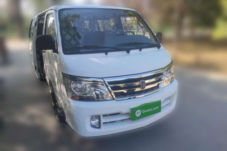 Used Jinbei Hiace 2018 2.0L Fifth-Generation Kuaiyunwang Deluxe Standard Top 10-Seater 4G21C Front Right 45 Deg