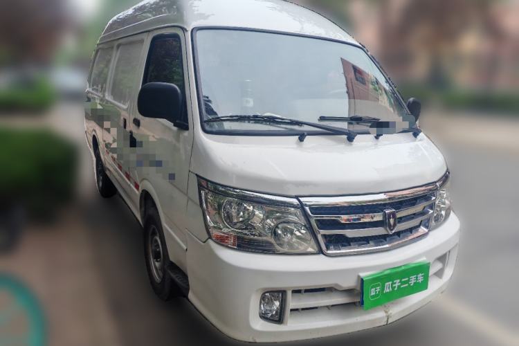 Used Jinbei Hiace 2018 2.0L Fifth-Generation Box Truck Standard Roof 2 Seats 4G21C Front Right 45 Deg