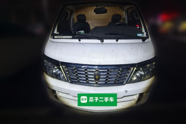 Used Jinbei Hiace 2018 2.0L Fifth-Generation Box Truck Standard Roof 2 Seats 4G21C Front