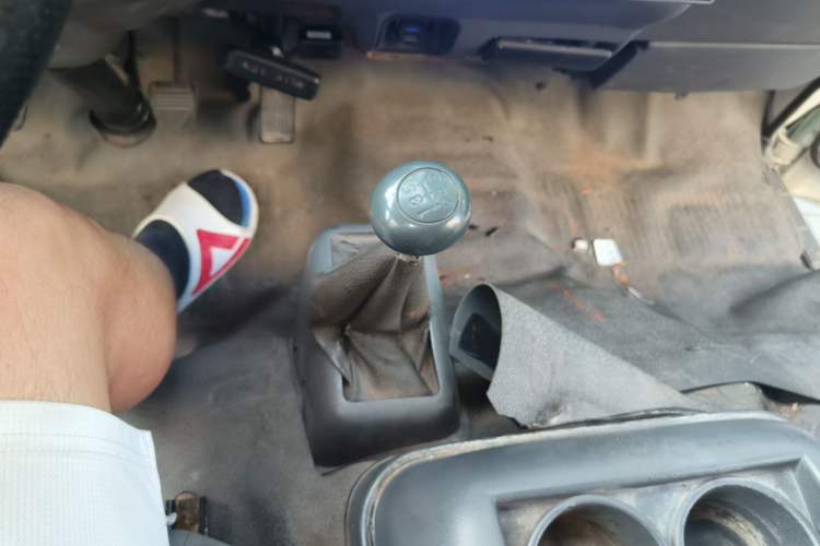 Used Jinbei Hiace  Gear Lever