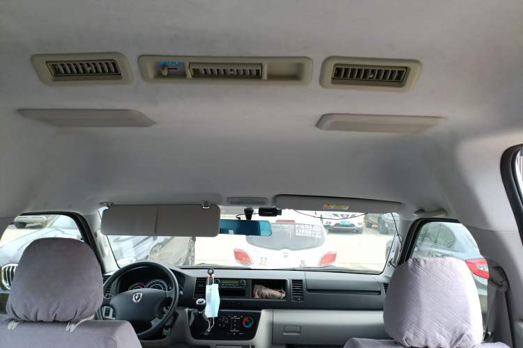 Used Jinbei Hiace 2018 2.4L Da Hai Shi W Manual 11-Seater Luxury Version 4RB2 Headliner