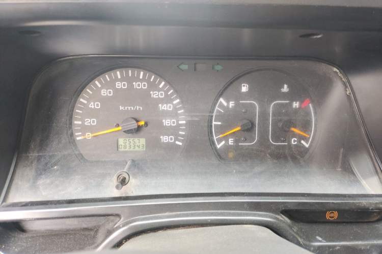 Used Jinbei Hiace 2018 2.0L Fifth-Generation Box Truck Standard Roof 2 Seats 4G19 Instrument Cluster
