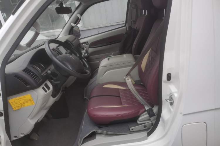 Used Jinbei Hiace 2018 2.4L Dashishi L Manual 14-Seater Luxury Version 4RB2 Left Front Seat