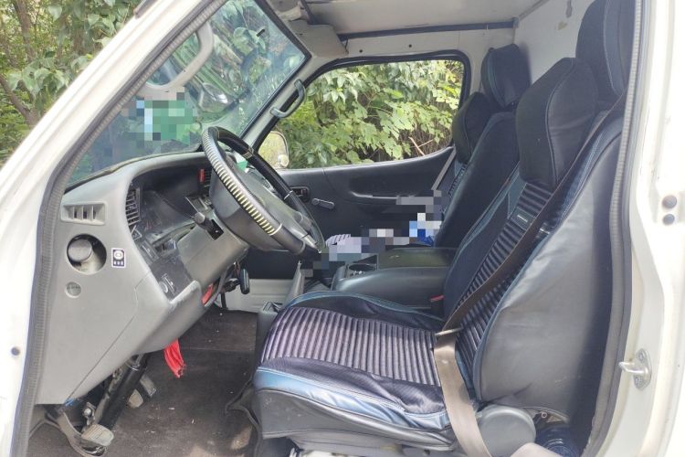 Used Jinbei Hiace 2018 2.0L Fifth-Generation Box Truck Standard Roof 2 Seats 4G19 Left Front Seat