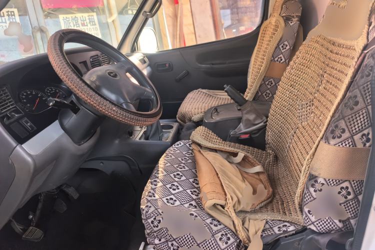 Used Jinbei Hiace 2018 2.0L Fifth-Generation Kuaiyunwang Deluxe Standard Top 10-Seater 4G21C Left Front Seat