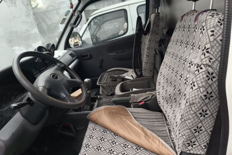 Used Jinbei Hiace 2018 2.0L Fifth-Generation Box Truck Standard Roof 2 Seats 4G19 Left Front Seat