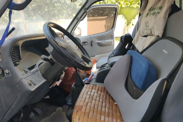 Used Jinbei Hiace 2018 2.0L Fifth-Generation Express Deluxe Extended High-Roof 6-Seater V19S Left Front Seat