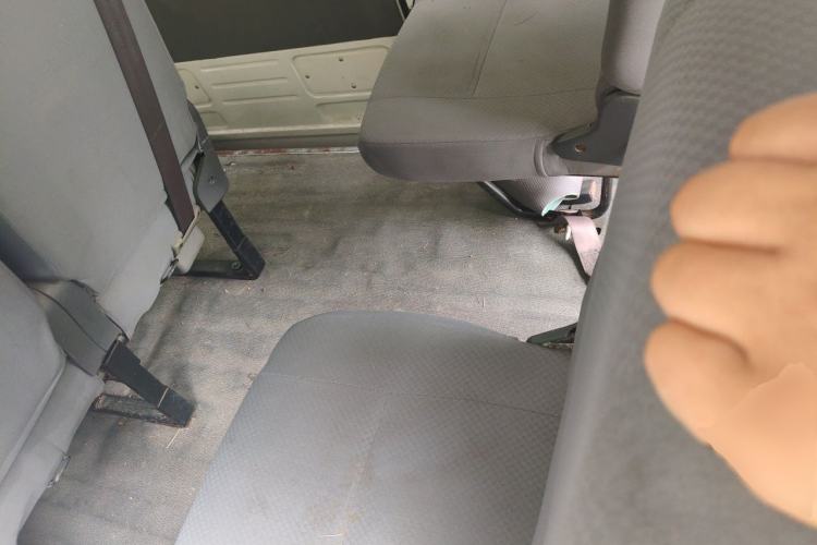 Used Jinbei Hiace 2018 2.0L Fifth-Generation Kuaiyun Standard Version Standard Roof 6 Seats V19S Left Rear Seat