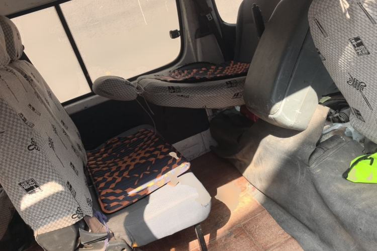 Used Jinbei Hiace 2018 2.0L Fifth-Generation Kuaiyun Luxury Standard Top 6-Seater V19S Left Rear Seat