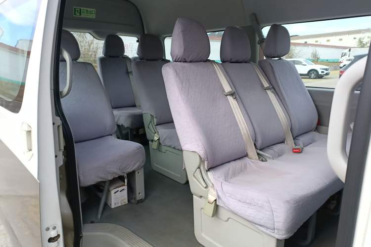 Used Jinbei Hiace 2018 2.4L Da Hai Shi W Manual 11-Seater Luxury Version 4RB2 Left Rear Seat