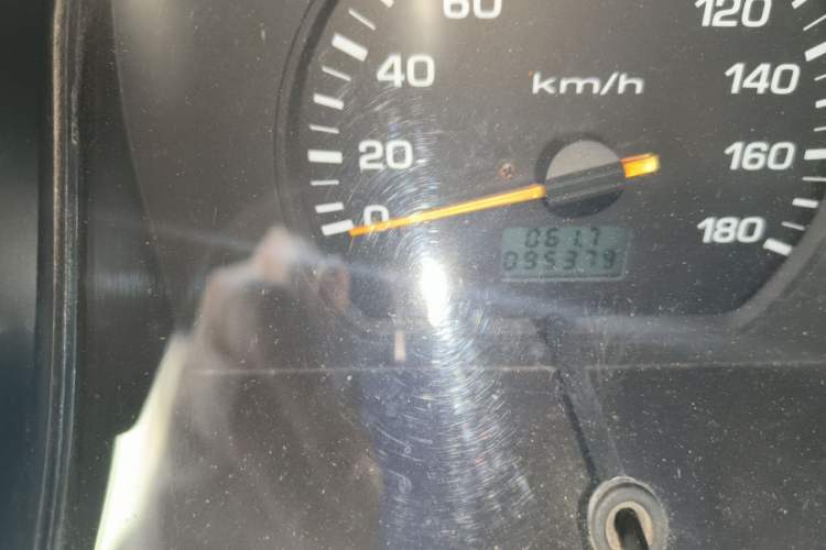 Used Jinbei Hiace  Odometer Close Up