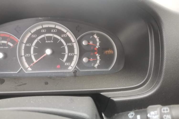 Used Jinbei Hiace 2018 2.4L Dashishi L Manual 14-Seater Luxury Version 4RB2 Odometer Close Up