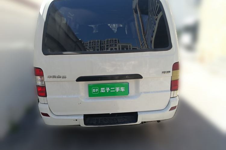 Used Jinbei Hiace 2018 2.0L Fifth-Generation Kuaiyun Luxury Standard Top 6-Seater V19S Rear