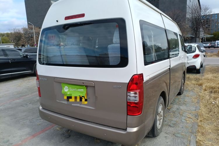 Used Jinbei Hiace 2018 2.4L Da Hai Shi W Manual 11-Seater Luxury Version 4RB2 Rear Right 45 Deg