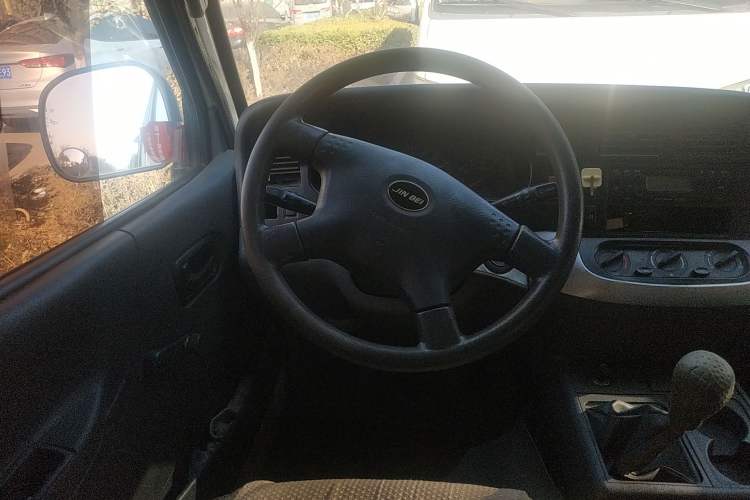 Used Jinbei Hiace 2018 2.0L Fifth-Generation Kuaiyun Standard Version Standard Roof 6 Seats V19S Steering Wheel