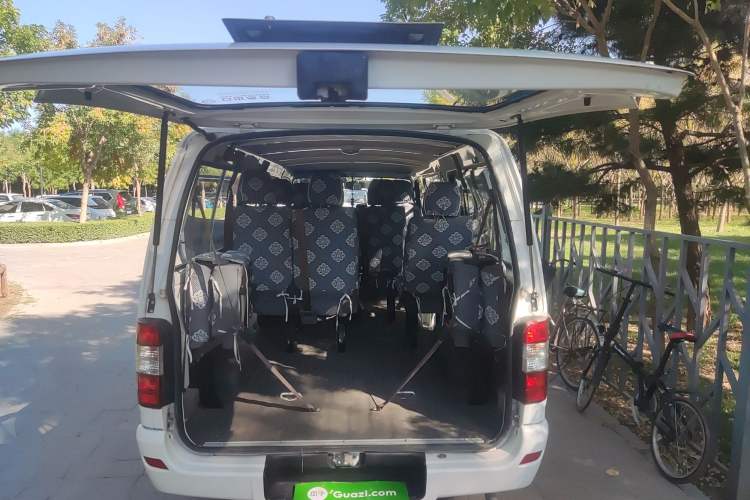 Used Jinbei Hiace 2018 2.0L Fifth-Generation Kuaiyunwang Deluxe Standard Top 10-Seater 4G21C Trunk