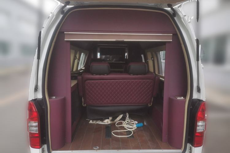 Used Jinbei Hiace 2018 2.4L Dashishi L Manual 14-Seater Luxury Version 4RB2 Trunk