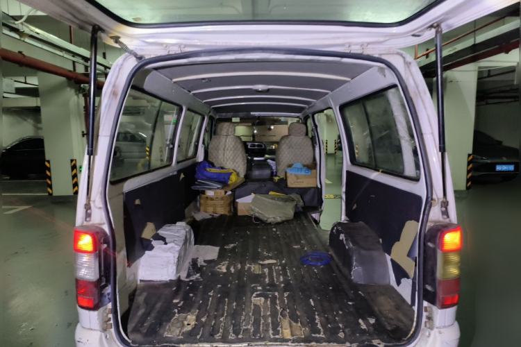 Used Jinbei Hiace 2018 2.0L Fifth-Generation Kuaiyun Luxury Standard Top 6-Seater V19S Trunk